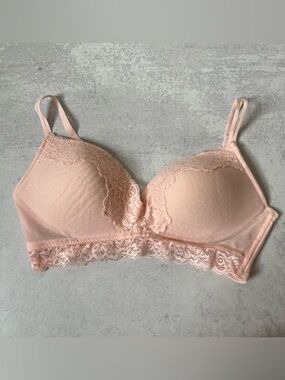 Maidenform Wireless Bra 36C Pink Lace NEW